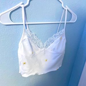 CUTE LITTLE FLOWER TOP